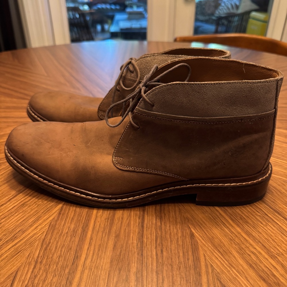 Men's Brown Leather Chukka Boots